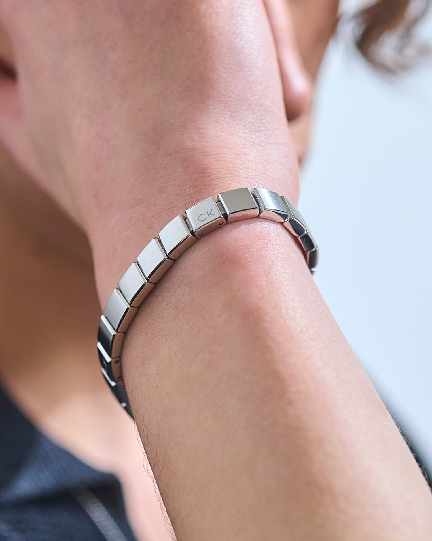 MINIMALISTIC SQUARES