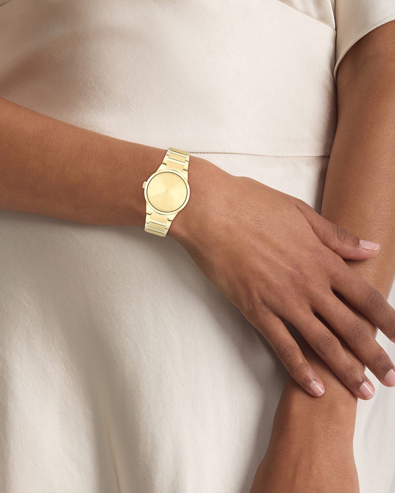 LINEAR ELEGANCE