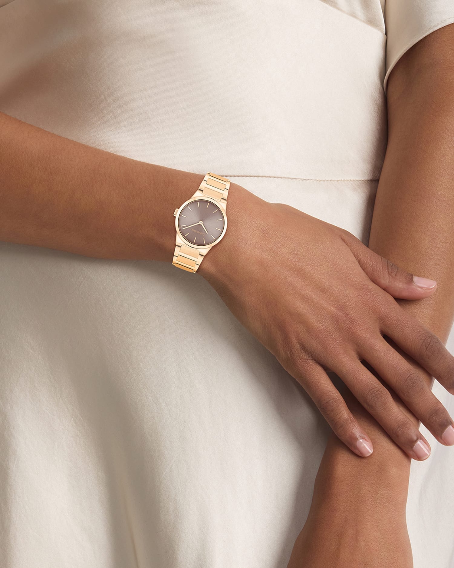 LINEAR ELEGANCE