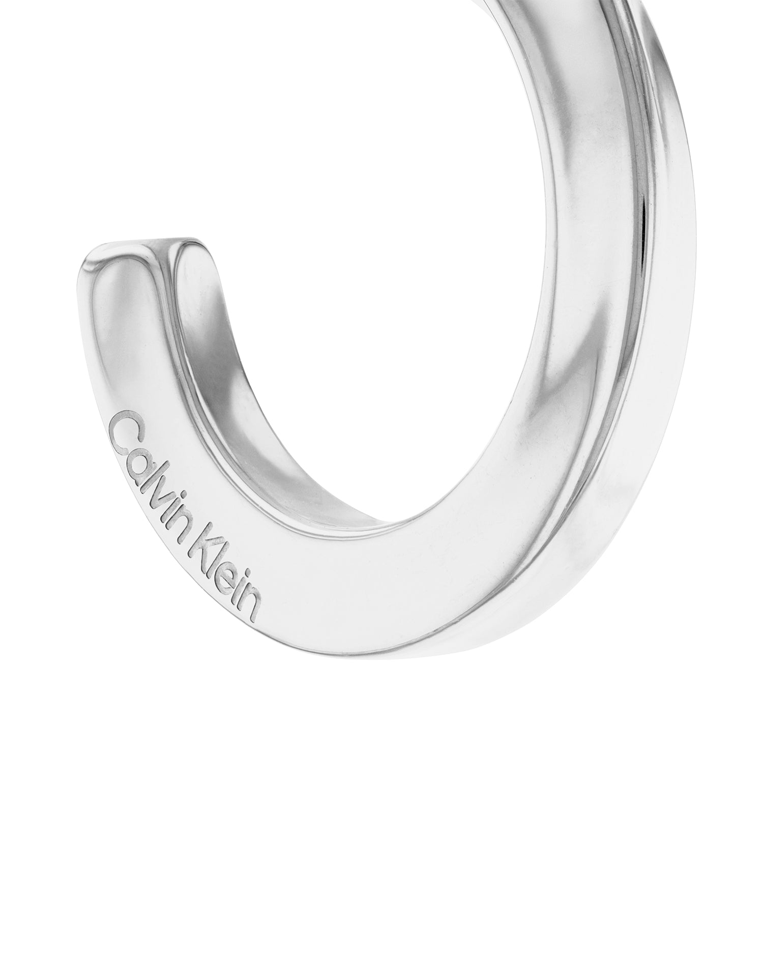 TWISTED RING